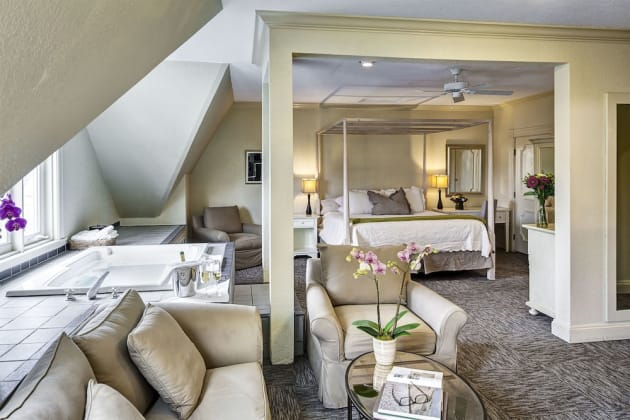 Pet-Friendly Hotels in Eureka, CA 1 hotels in Eureka CA for pet-friendly lodging and the best things to do in Eureka